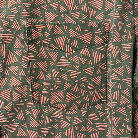 Men’s Medium Cotton On Short Sleeve Button-up - Picture 4 of 5